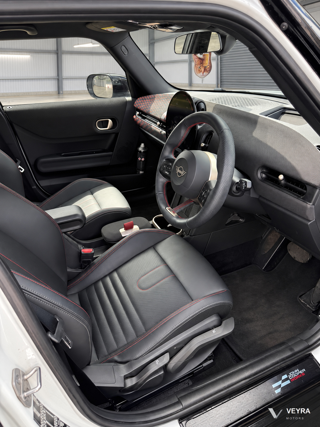 Front seats and cockpit